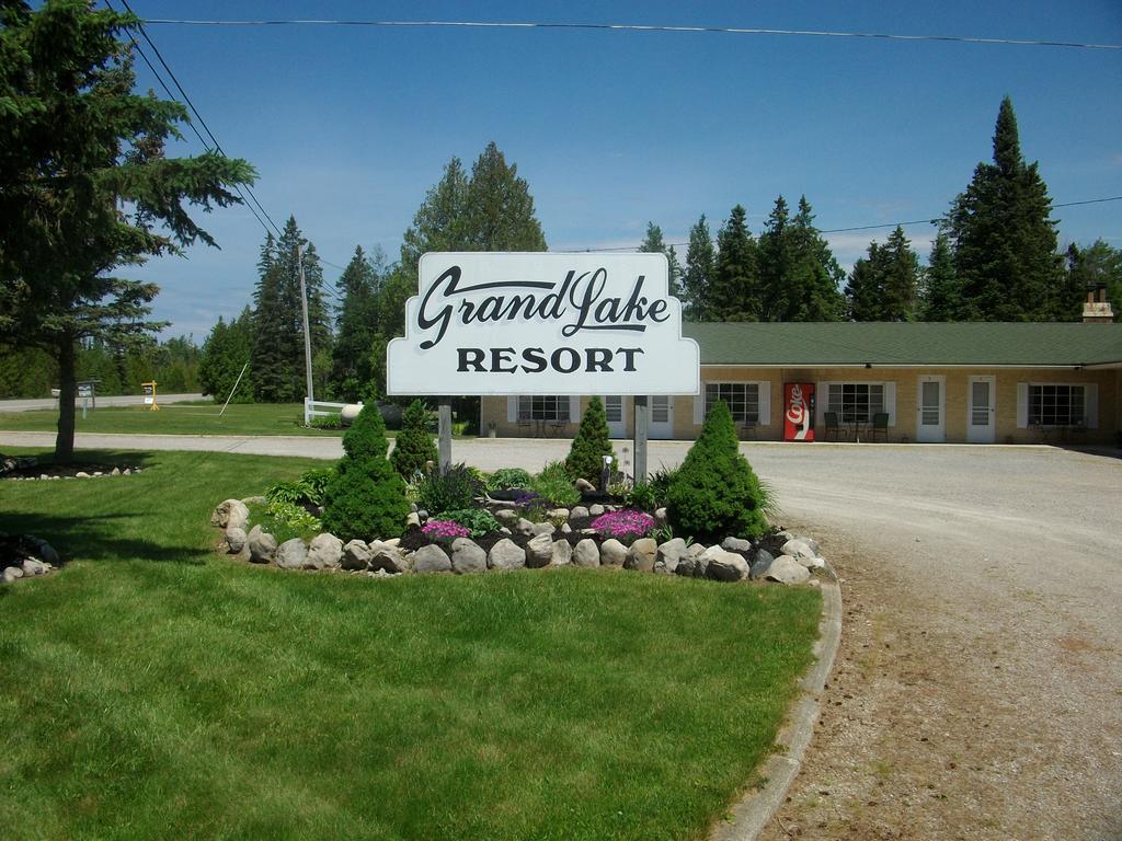 Grand Lake Resort Presque Isle 外观 照片